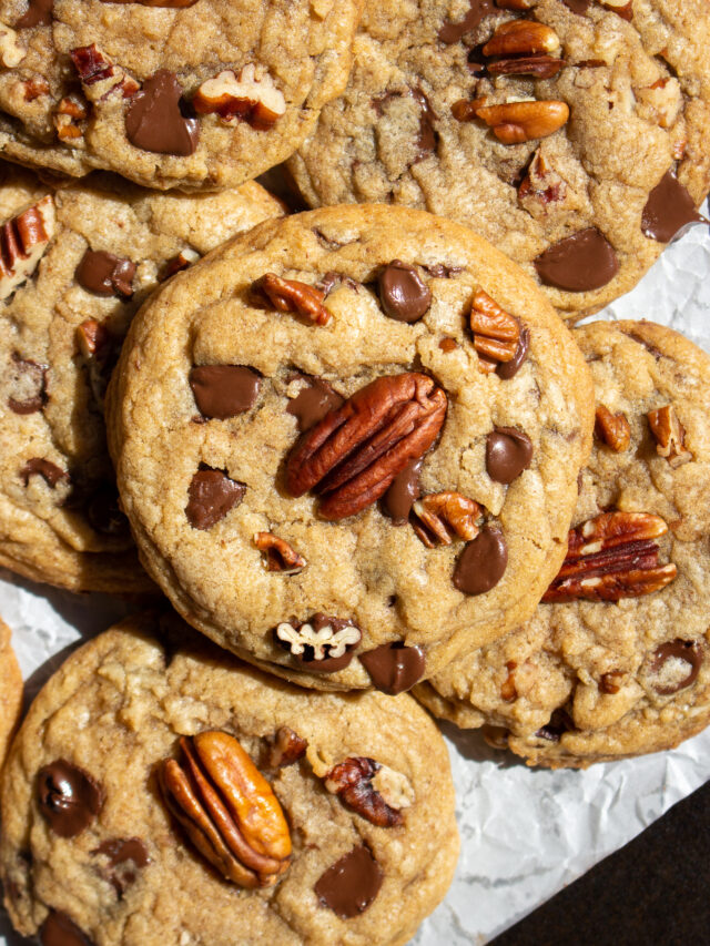 Butter Pecan Chocolate Chip Cookies